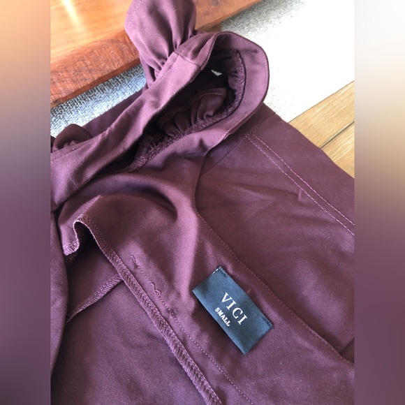 NWOT- Vici- Total Sweetheart Body con Dress- Wine Red (Size Small) - Picture 4 of 11